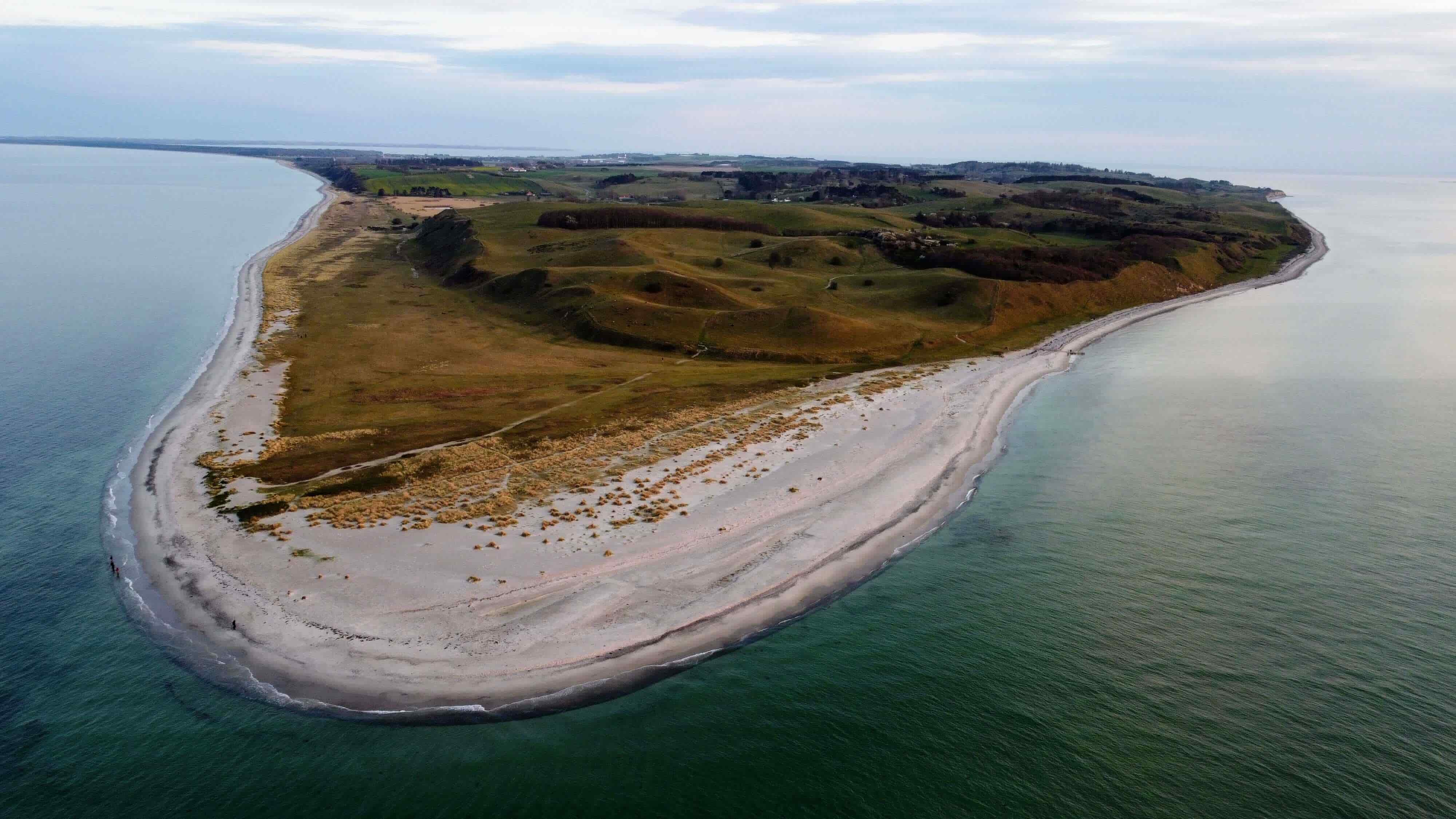 Issehoved — Samsøs nordspids set i landskabet