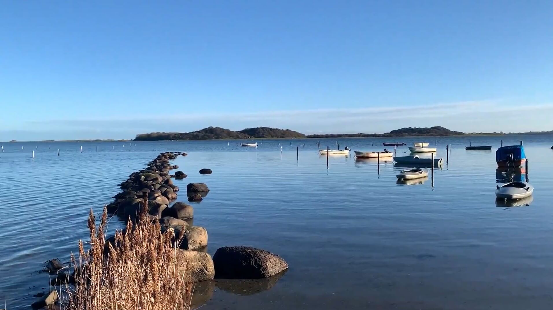 Stauns Havn — den lille jollehavn i Stavns Fjord